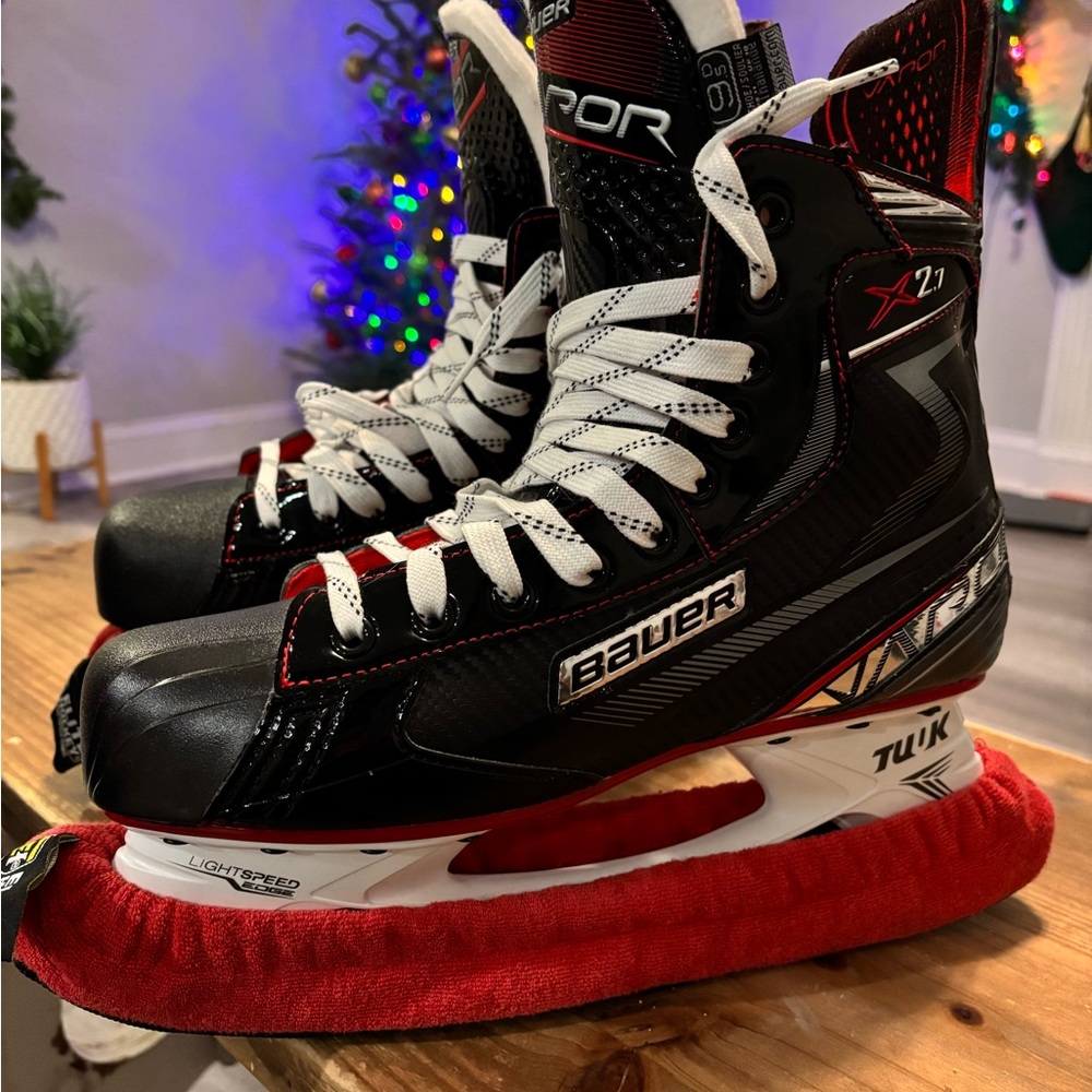 Vapor Bauer X2.7 Hockey ice skates